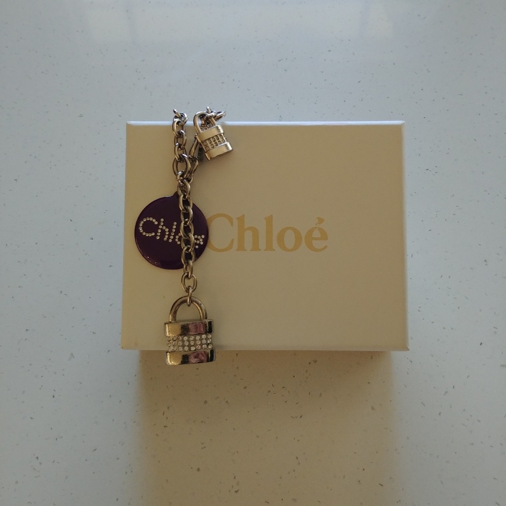 Silver Chloe chain necklace with lock detail